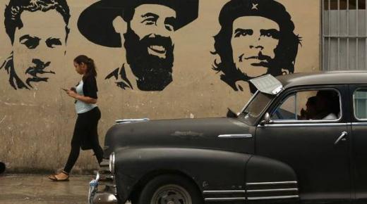 كوبا تقر قانوناً جديداً للأسرة يشمل زواج المثليين