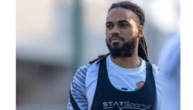 شباب الأهلي يكسب مدافعاً من المونديال