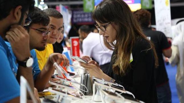 «الجيل الخامس» يقود نمو سوق الهواتف الذكية في الإمارات