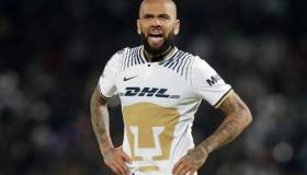 ألفيش يكذب ناديه حول إصابته