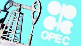 «أوبك+» تبحث خفض إنتاج النفط أكثر من مليون برميل يومياً