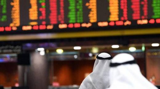 3 أسواق خليجية تتراجع بالختام.. والسعودية ومسقط يخالفان الاتجاه