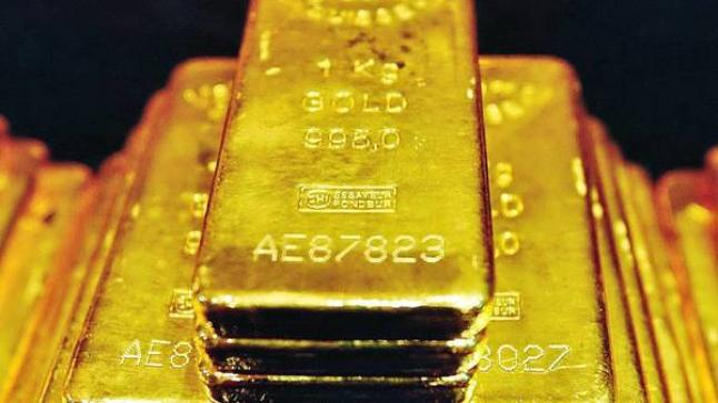 الذهب يتراجع في المعاملات الفورية إلى 1667.4 دولار