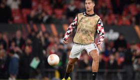 لماذا يرفض نيوكاسل التعاقد مع رونالدو؟