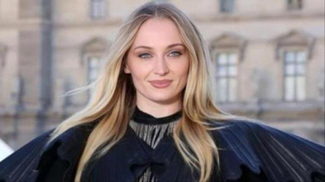 عملية تجميل فاشلة تودي بحياة مؤثرة ايطالية