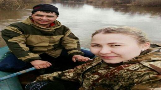 بدافع الغيرة يقتل زوجته وجيرانه ثم يقتل نفسه