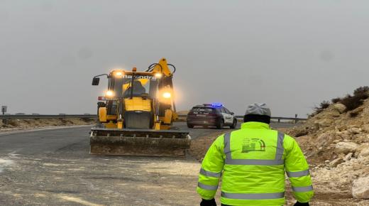 وزارة الاشغال: تعاملنا مع 52 بلاغاً منذ بدء المنخفض الجوي