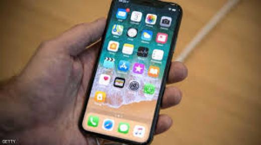 برنامج تجسس خبيث يتسلل من “أندرويد” إلى “آيفون”