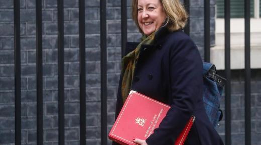 بريطانيا تبدأ محادثات تجارة حرة مع دول مجلس التعاون الخليجي