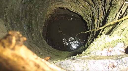 “خوفا من زوجها”..هندية ترمي ابنتيها في بئر عميق!