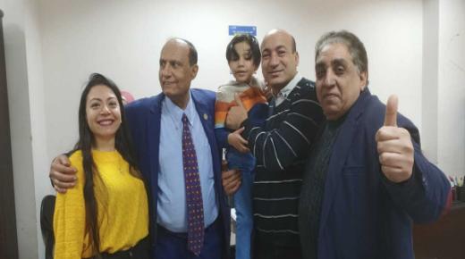 الصورة الأولى للطفل شنودة بعد إعادته لعائلته بالتبني