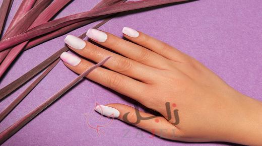 طرق الحصول على مناكير مات في المنزل