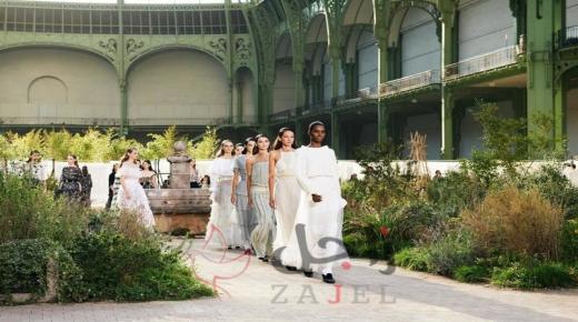 شانيل تكشف عن مجموعة الأزياء الراقية لربيع-صيف 2020.