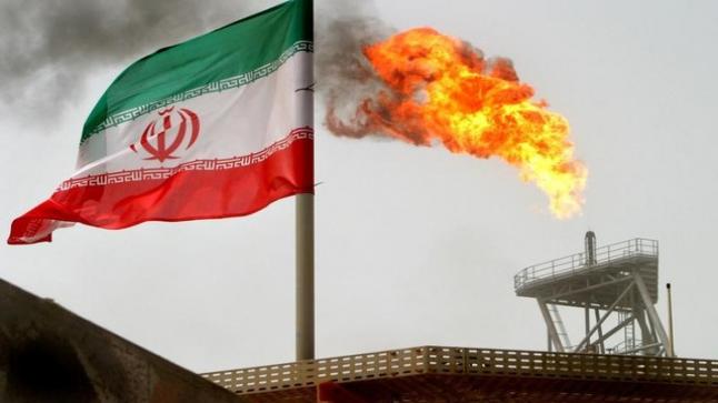 فرنسا تريد عودة إيران وفنزويلا إلى سوق النفط