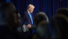 إقتناع ترامب من نفسه بعدم توجيه ضربة لإيران