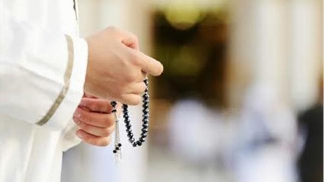 حكم ترديد الصلاة على النبي أثناء الصلاة