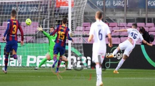 ريال مدريد يتغلب على برشلونة في الكلاسيكو