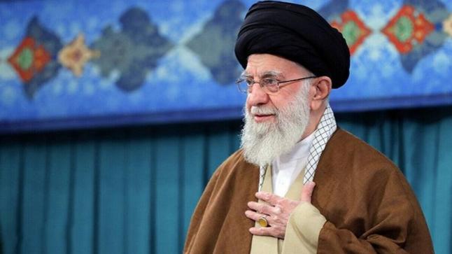 طهران تؤجل التشييع الوطني لخامنئي بسبب كثافة الغارات الأمريكية والإسرائيلية