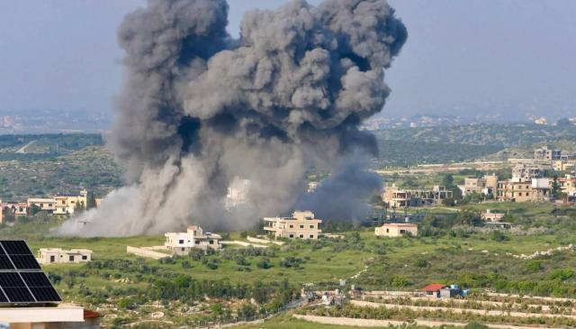 جيش الاحتلال يهدد باحتلال أراض لبنانية.. وحصيلة الشهداء ترتفع إلى 687 شهيدا