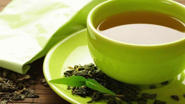 7 آثار جانبية خطيرة لشرب الشاي الأخضر على معدة فارغة.. وهذا أفضل وقت لتناوله
