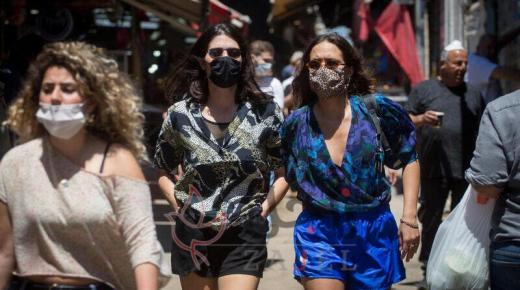 عالم بريطاني : كورونا لن ينتهي وباقٍ معنا للأبد