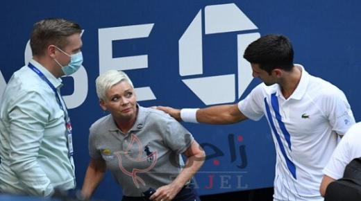 ديكوفيتش… طُرد من بطولة أمريكا وضرب مراقبة الخط