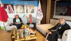 ‬مدير‭ ‬البعثة‭ ‬البحرينية‭ ‬أحمد‭ ‬عبدالغفار يستقبل الوفد العراقي