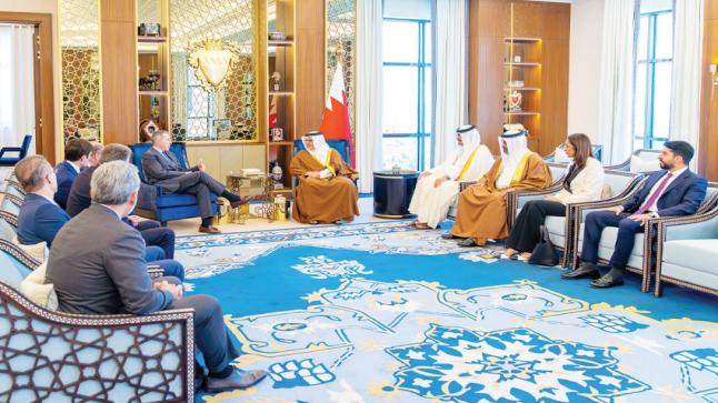 ولي العهد رئيس الوزراء: القطاع المالي والمصرفي أحد القطاعات الحيوية الداعمة للتنمية الاقتصادية