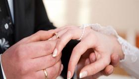 من نجمة معتزلة الى فنانة معروفة