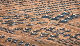 هنا تخلد الطائرات المتقاعدة في سبات عميق