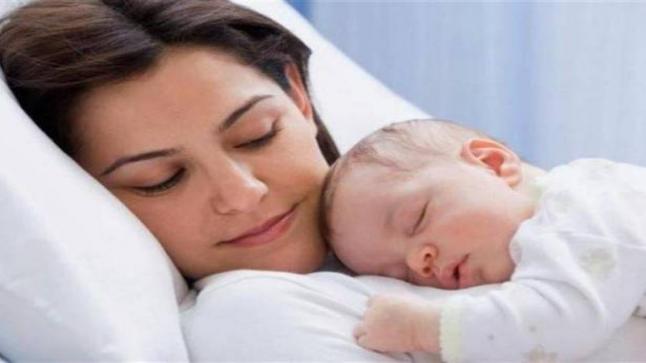 الشرقة أثناء الرضاعة… لمَ تحدث؟ وكيف يُمكن تجنّبها؟