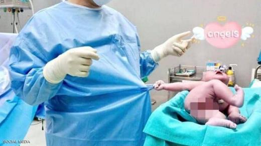 لرضيع العنيد