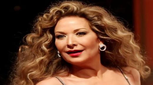 الزمن يقسو على الفنانة رغدة .. شاهد صدمة الجمهور بأحدث إطلالاتها