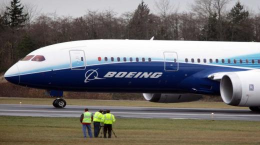الصين تتوقف عن استخدام طائرات “بوينغ 737” بعد حادثة تحطم الطائرة الإثيوبية التي كانت متّجهة من أديس أبابا إلى نيروبي.