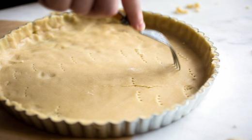 أسهل طريقة لتحضير عجينة البسكويت باللبن: سرّ الخلطة في 9 مكوّنات!