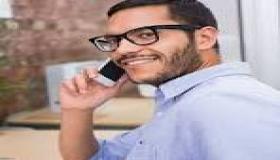 لماذا تتجول في الغرفة عندما تتحدث على الهاتف؟