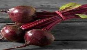 كيفية طهي الشمندر بشكل صحيح بحيث يبقى لونه أحمر زاهياً ولا يفقد مذاقه أو فوائده