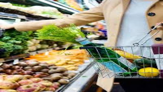 كيفية التخطيط لتسوق البقالة لتوفير المال وتجنب هدر الطعام