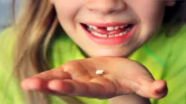 الاحتفاظ بالأسنان اللبنية قد ينقذ حياة طفلك في المستقبل!