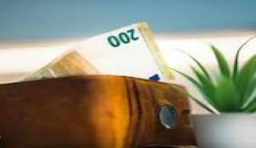 أين تضع محفظتك ليلاً حتى يبقى المال معك؟