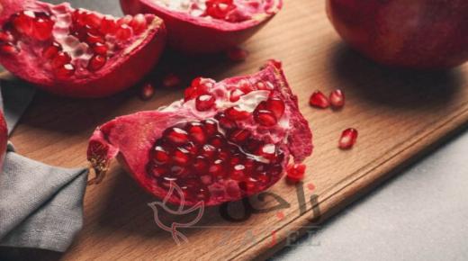 فوائد أكل الرمان على الريق