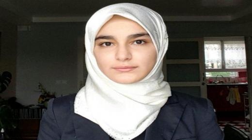 قصة فتاة فرنسية تخلت عن الحجاب.. ولجأت الى حيلة بديلة عقب هجمات باريس!