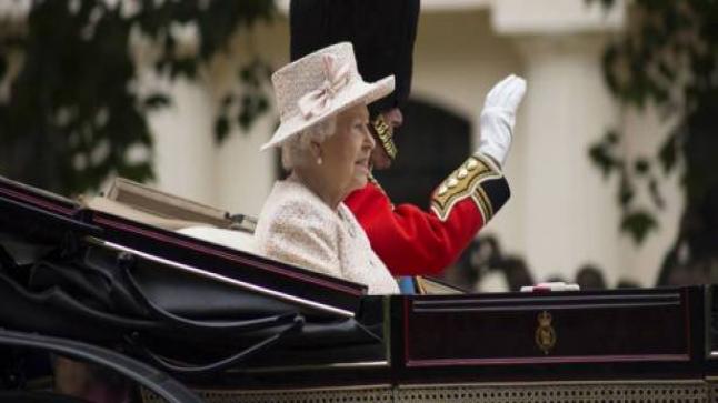 ما هي أكبر مخاوف الملكة إليزابيث أثناء جولاتها الملكية؟