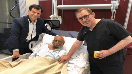 مستشفى في دبي ينقذ حياة رجل عمره 95 عاماً