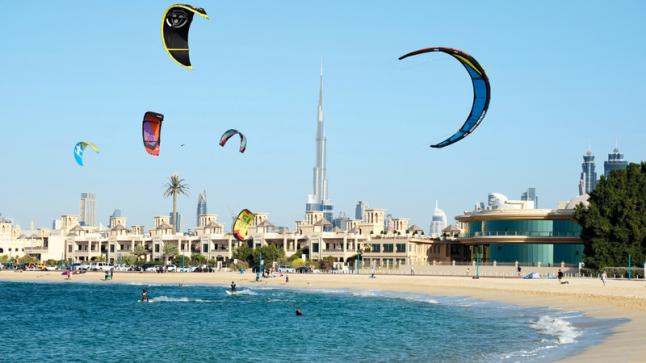 شواطئ دبي.. حدائق ورياضات مائية وشرفات خارجية بإطلالات ساحرة