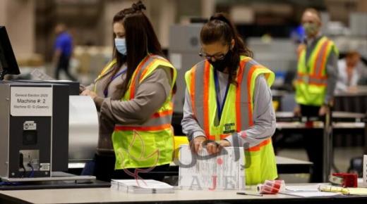 نتائج الفرز الجزئي للأصوات تبين تقدم ترامب على بايدن.