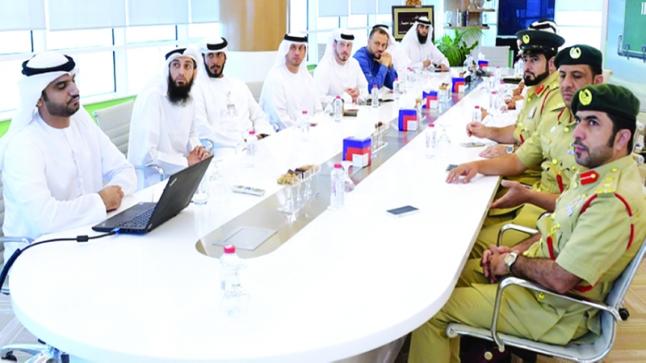 «طرق دبي» تنظم حملات للحد من المركبات المتروكة حول مراكز التسجيل