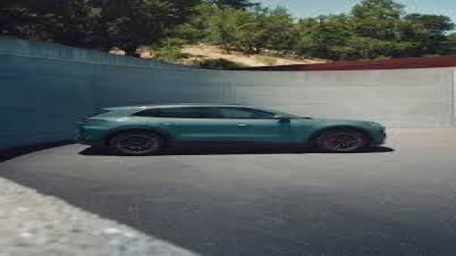 مركبة كهربائية مقتبسة من 911 تكشف عنها بورشه