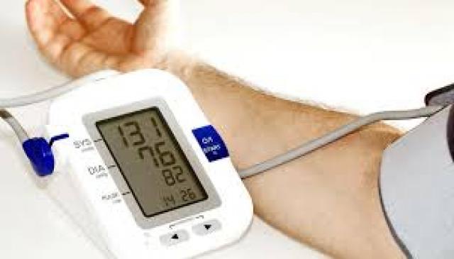 غالبًا قرائات جهاز الضغط في منزلك غير دقيقة قد تقود إلى علاجٍ خاطئ