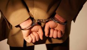 توقيف إداري سابق بنادي رياضي بالمفرق بجرم الاختلاس